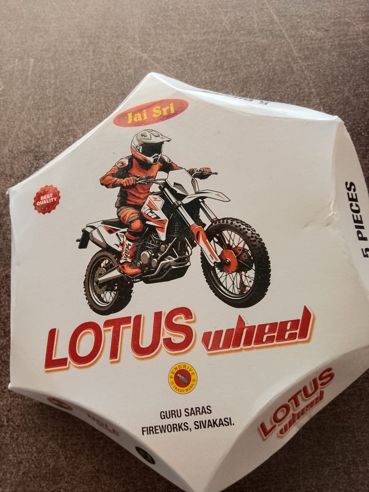 4+4 wheel